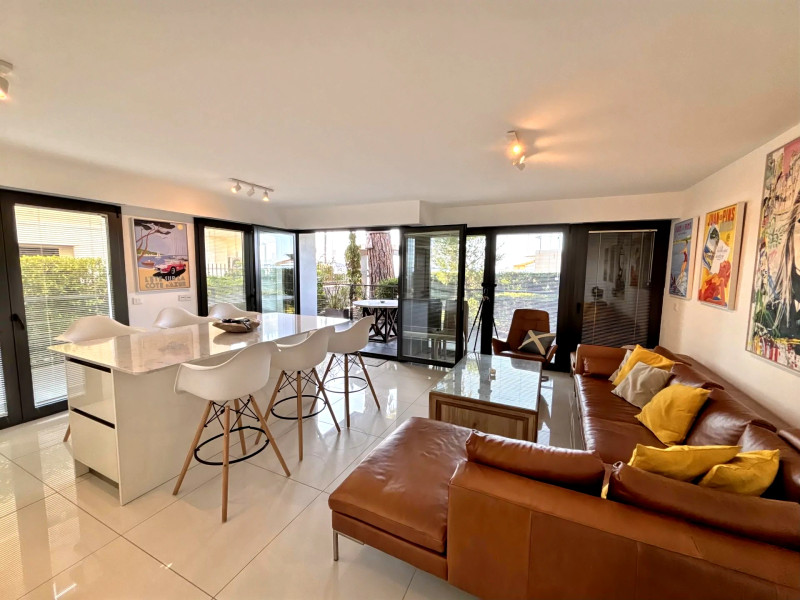 French property for sale in Antibes, Alpes-Maritimes - €859,000 - photo 0