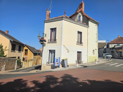 French property for sale in Néris-les-Bains, Allier - €94,444 - photo 9