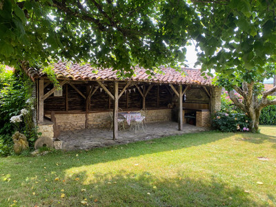French property for sale in Saint-Sulpice-de-Ruffec, Charente - €344,500 - photo 14