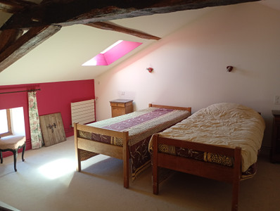 French property for sale in Sillars, Vienne - €251,450 - photo 8