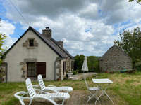 Maison à vendre à Le Vieux-Marché, Côtes-d'Armor - 294.250 € - photo 2