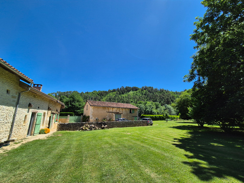 French property for sale in Périgueux, Dordogne - €450,000 - photo 2