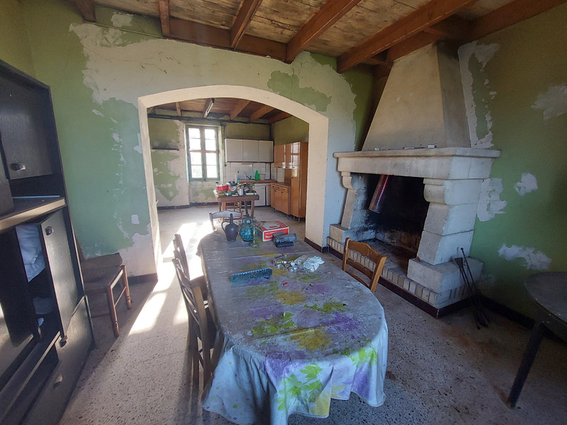 French property for sale in Villebois-Lavalette, Charente - €162,000 - photo 7