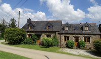 Maison à vendre à Plonévez-du-Faou, Finistère - 312.000 € - photo 1