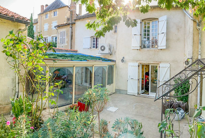 French property for sale in Montmorillon, Vienne - €371,000 - photo 0