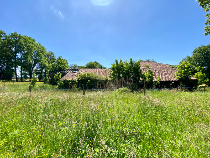 French property for sale in Massignac, Charente - €26,600 - photo 1