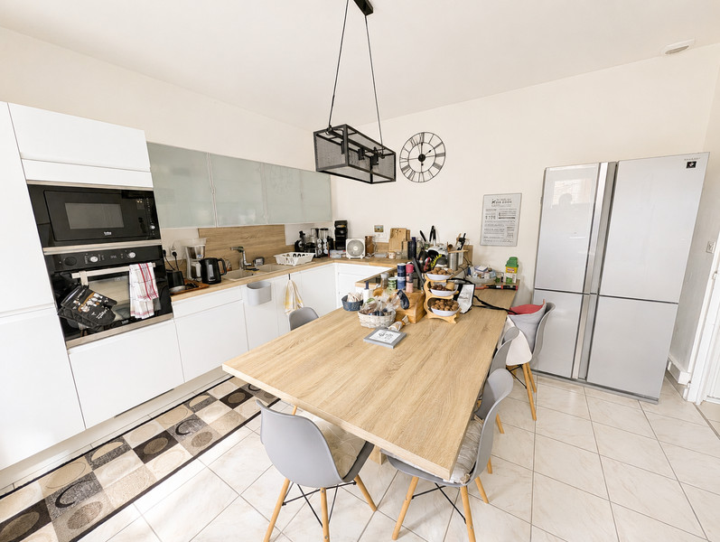 French property for sale in Saint-Nicolas-du-Pélem, Côtes-d'Armor - €293,000 - photo 6