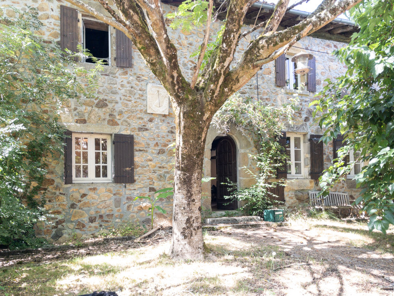 French property for sale in Lésignac-Durand, Charente - €310,300 - photo 0