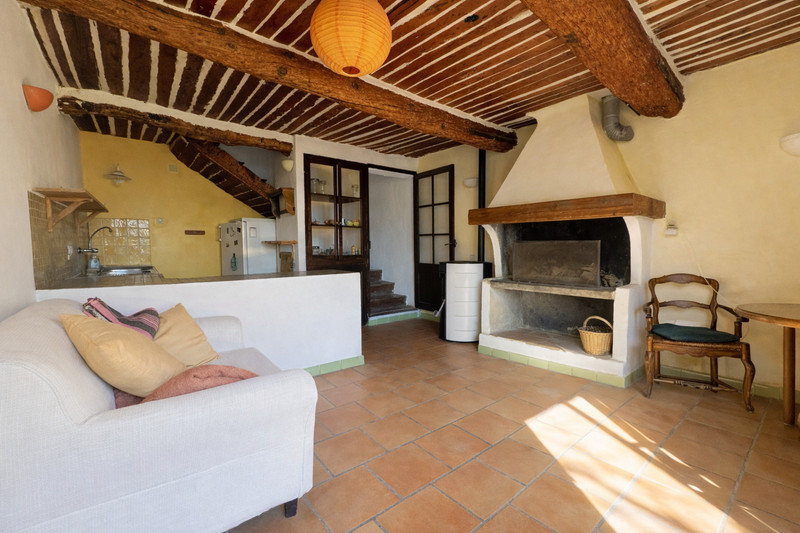 French property for sale in Flayosc, Var - €420,000 - photo 5