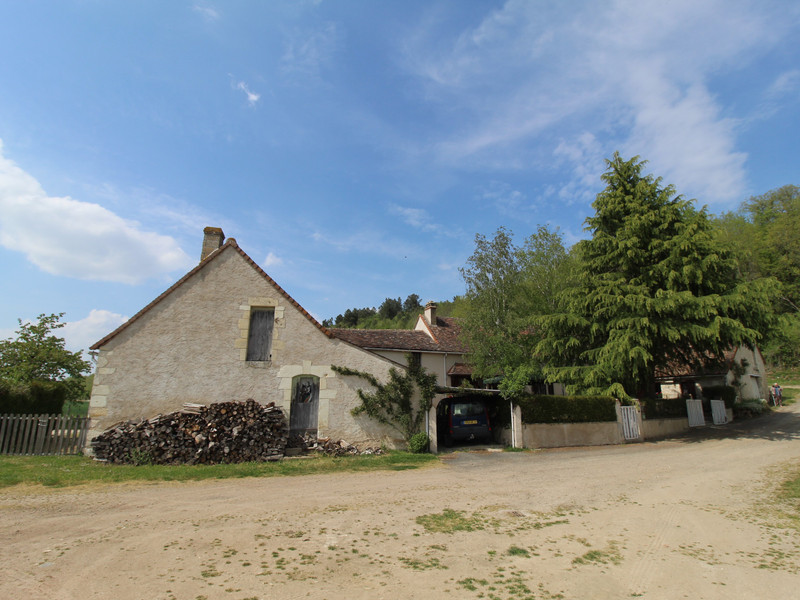 Maison à vendre à Yzeures-sur-Creuse, Indre-et-Loire - 135 000 € - photo 1
