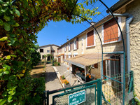 Maison à vendre à Aunac-sur-Charente, Charente - 158.050 € - photo 1