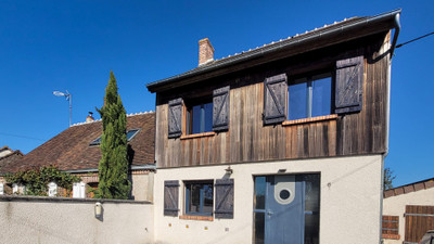 French property for sale in Beaugency, Loiret - €328,000 - photo 1