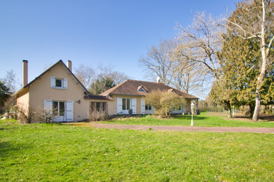 Maison à vendre à Le Mans, Sarthe, Pays de la Loire, avec Leggett Immobilier