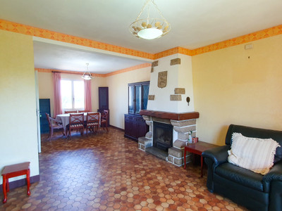 French property for sale in Loudéac, Côtes-d'Armor - €110,000 - photo 1