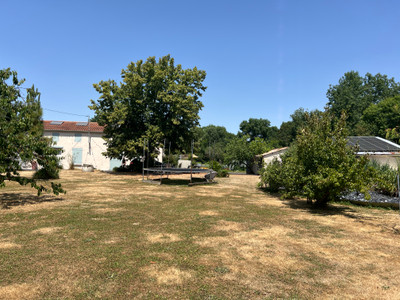 Maison à vendre à Genouillé, Charente-Maritime, Poitou-Charentes, avec Leggett Immobilier