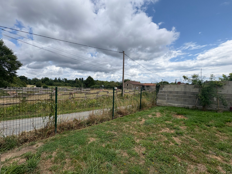 French property for sale in Saint-Saud-Lacoussière, Dordogne - €79,000 - photo 9