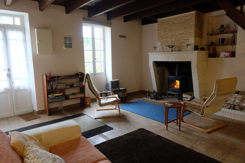 French property for sale in Le Fouilloux, Charente-Maritime - €88,000 - photo 2
