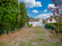 Maison à vendre à Terres-de-Haute-Charente, Charente - 74 800 € - photo 7