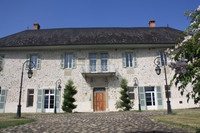Maison à vendre à La Motte-Servolex, Savoie - 2 389 700 € - photo 1
