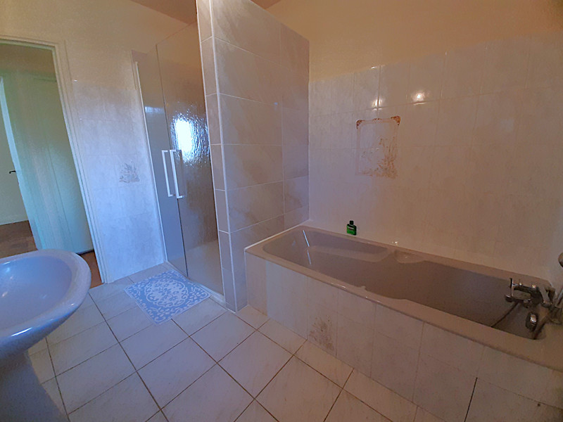 French property for sale in Saint-Séverin, Charente - €205,200 - photo 6