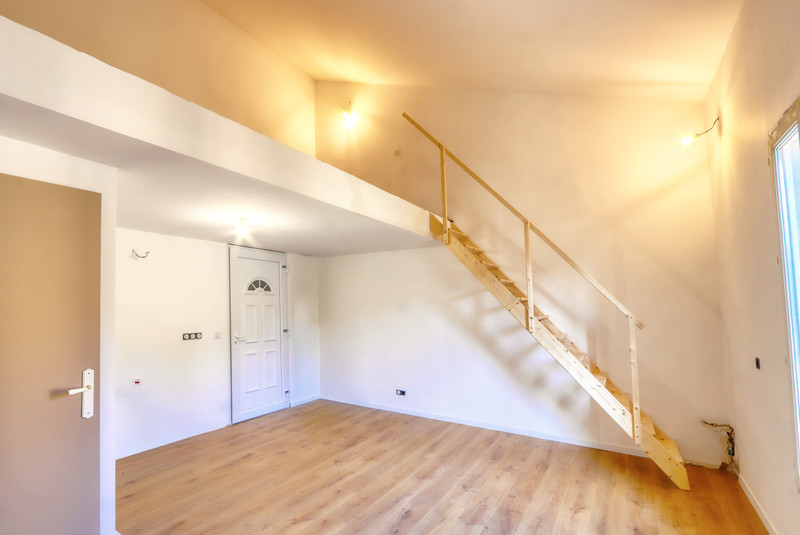 French property for sale in Apt, Vaucluse - €199,000 - photo 3