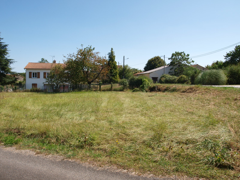 French property for sale in Fontclaireau, Charente - &#8364;21,600 - photo 6
