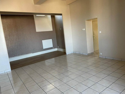 French property for sale in Bourbon-Lancy, Saône-et-Loire - €250,000 - photo 4
