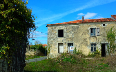 Maison à vendre à Chives, Charente-Maritime, Poitou-Charentes, avec Leggett Immobilier