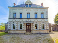 Maison à vendre à Coutras, Gironde - 390.000 € - photo 1