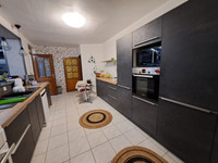 Maison à vendre à Bourbon-Lancy, Saône-et-Loire - 256.800 € - photo 3