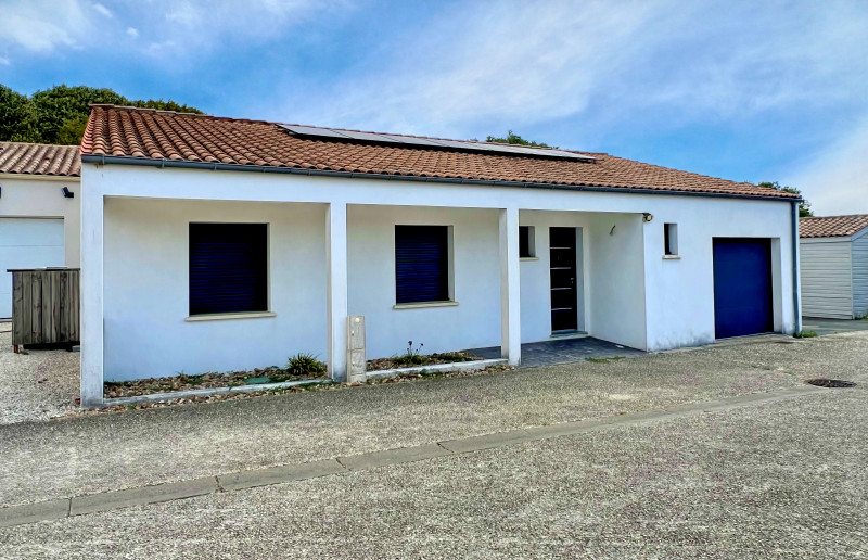 French property for sale in Arces, Charente-Maritime - €272,850 - photo 0