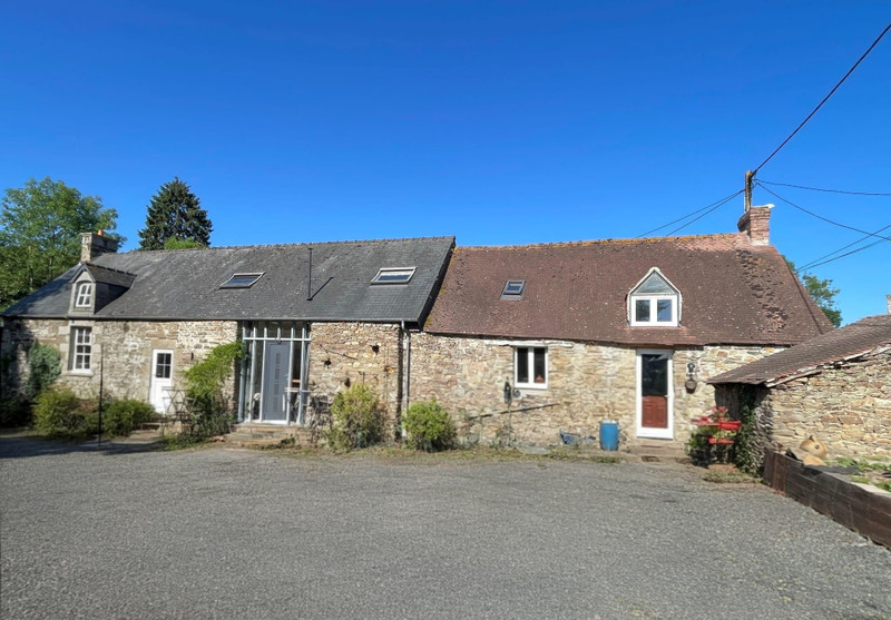Maison à vendre à Méhoudin, Orne - 210.600 € - photo 1