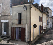 Maison à vendre à La Rochebeaucourt-et-Argentine, Dordogne - 41 600 € - photo 1
