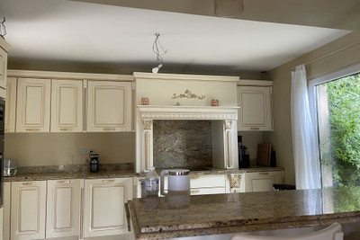 French property for sale in Grasse, Alpes-Maritimes - €690,000 - photo 6