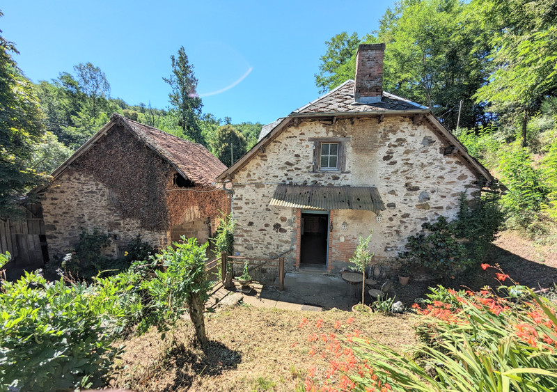 French property for sale in Lubersac, Corrèze - €189,000 - photo 2