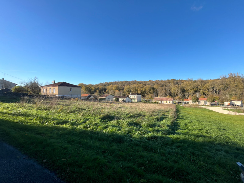 French property for sale in La Rochebeaucourt-et-Argentine, Dordogne - €46,600 - photo 1