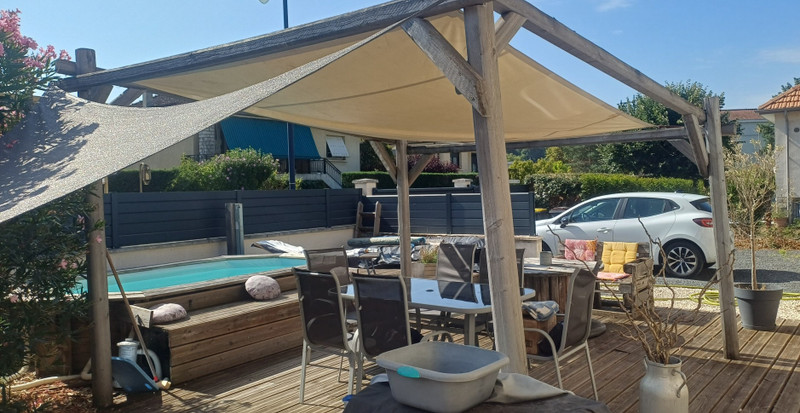 Propriété à vendre à Terrasson-Lavilledieu, Dordogne - 202 920 €