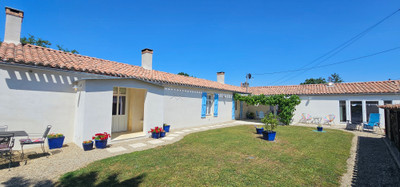 Maison à vendre à Longeville-sur-Mer, Vendée, Pays de la Loire, avec Leggett Immobilier