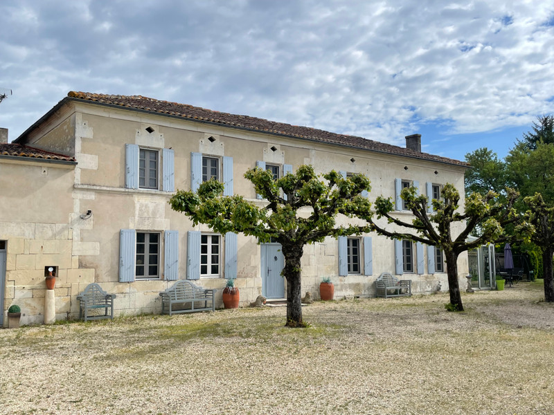 French property for sale in Segonzac, Charente - €540,000 - photo 0