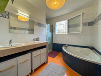 Maison à vendre à Lendou-en-Quercy, Lot - 215.000 € - photo 7