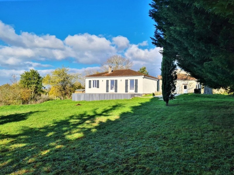 House for sale in GoutRossignol Dordogne Two totally renovated