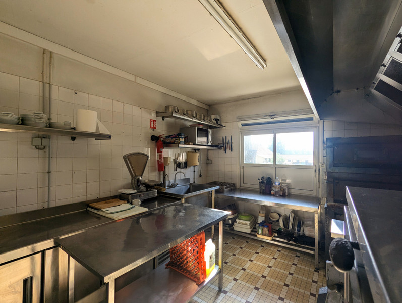 French property for sale in Thiviers, Dordogne - €267,500 - photo 4