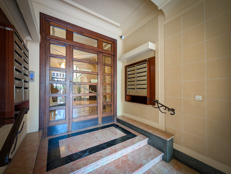 French property for sale in Nice, Alpes-Maritimes - €480,000 - photo 8