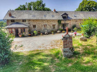 Maison à vendre à Ars, Creuse - 445.200 € - photo 1