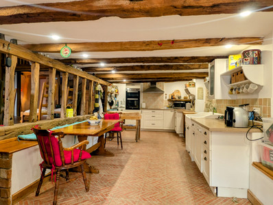 French property for sale in Cussac, Haute-Vienne - €371,000 - photo 4