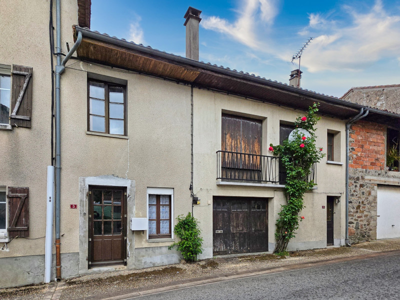 French property for sale in Saulgond, Charente - €49,600 - photo 0