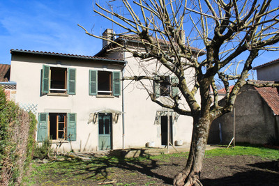 Maison à vendre à La Croix-sur-Gartempe, Haute-Vienne, Limousin, avec Leggett Immobilier
