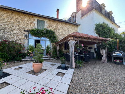 French property for sale in Corgnac-sur-l'Isle, Dordogne - €545,000 - photo 1