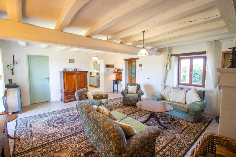French property for sale in Saires, Vienne - €119,900 - photo 3
