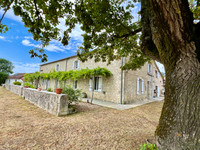 Maison à vendre à Eymet, Dordogne - 665.000 € - photo 1